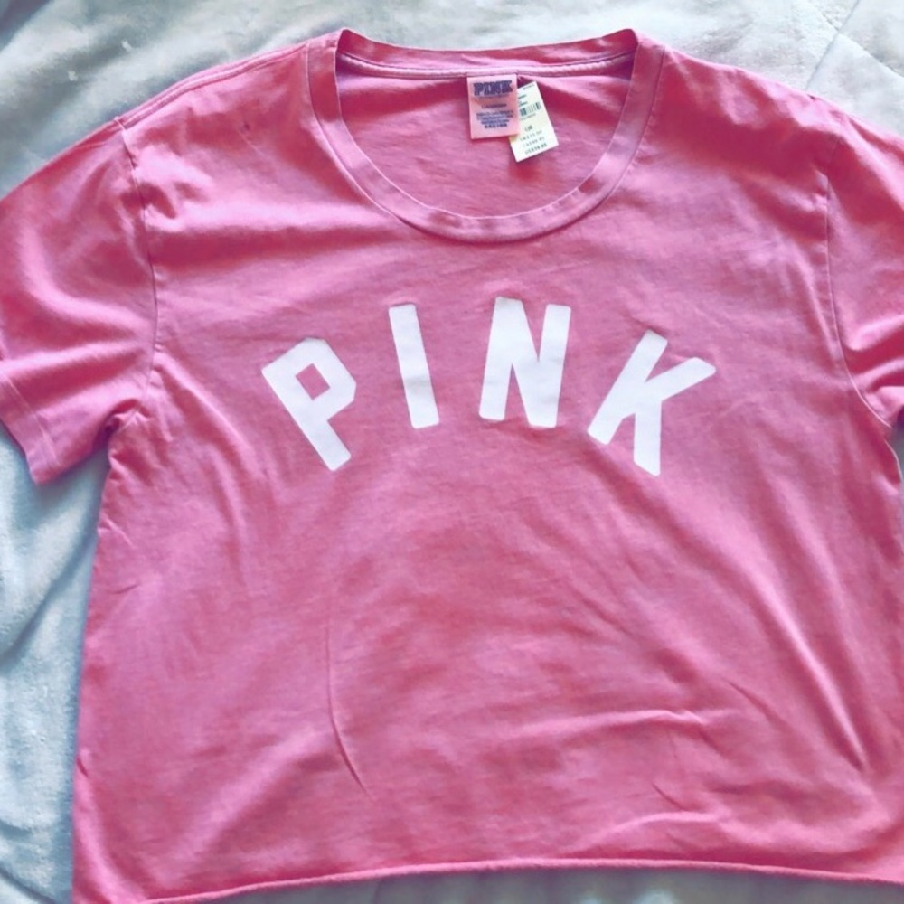 VS pink tee
